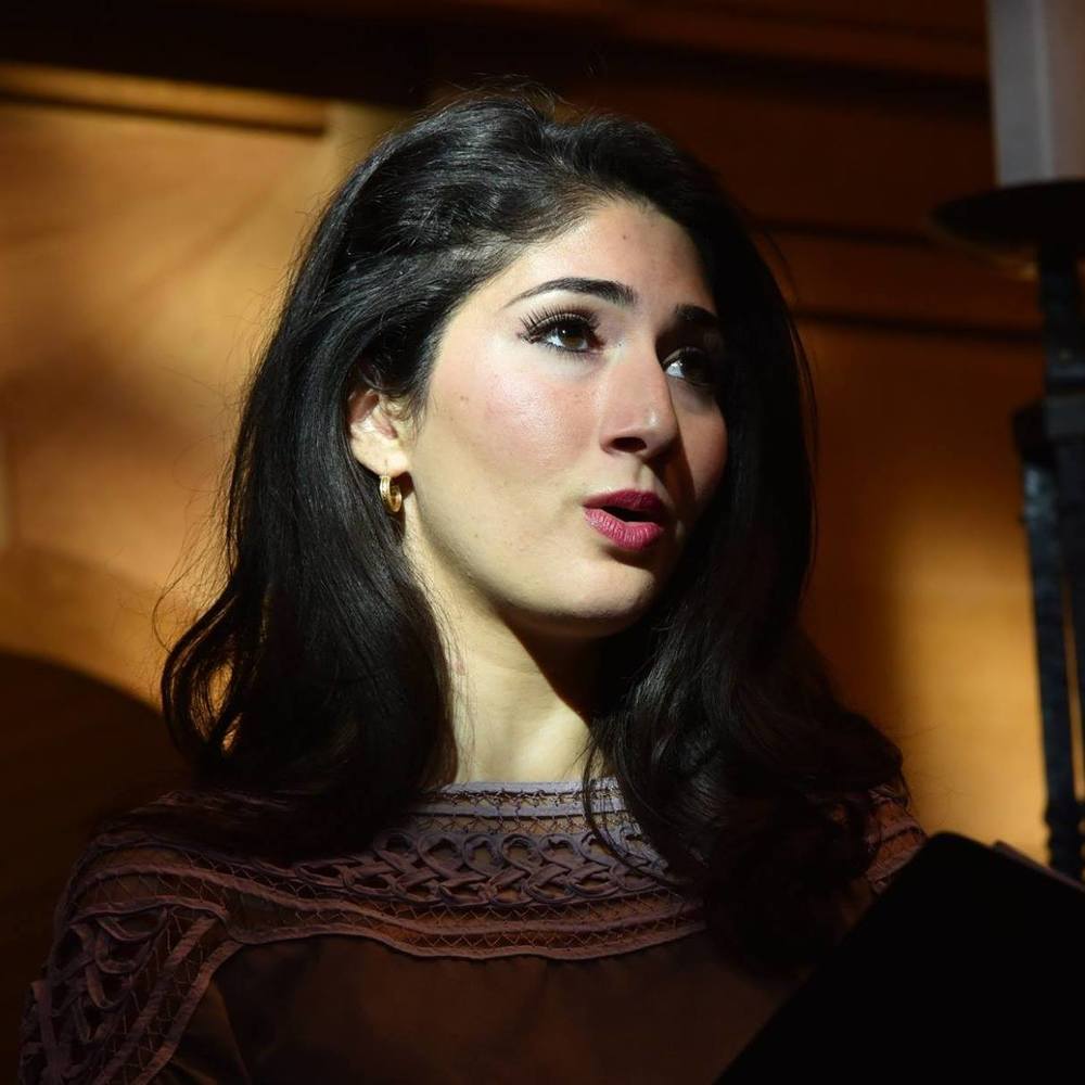 Meet your Posher, Noelle